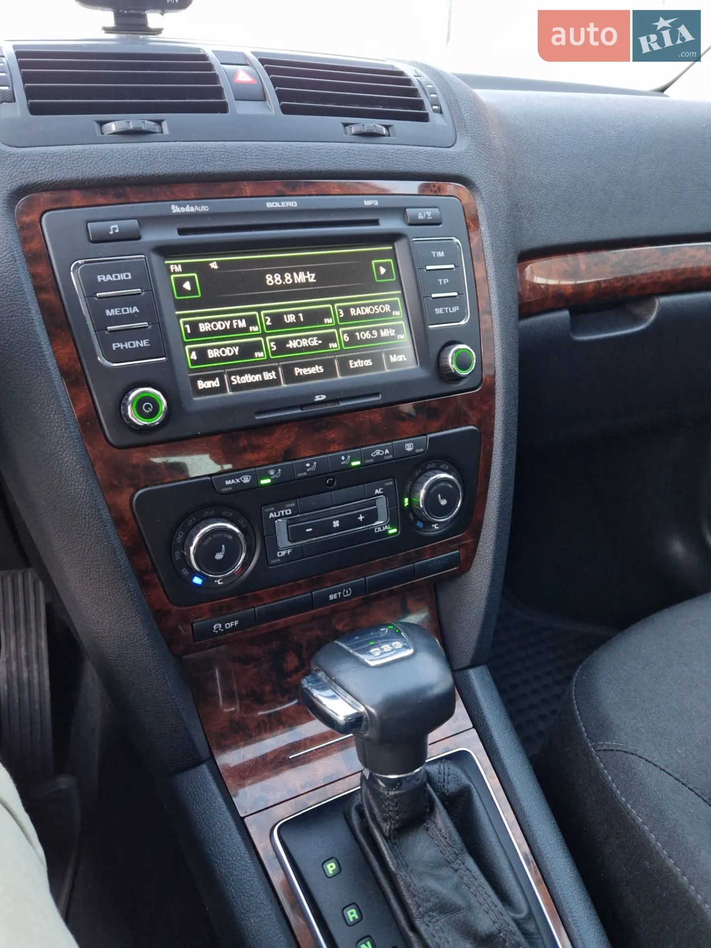 2010 Skoda Octavia - мініатюра 32