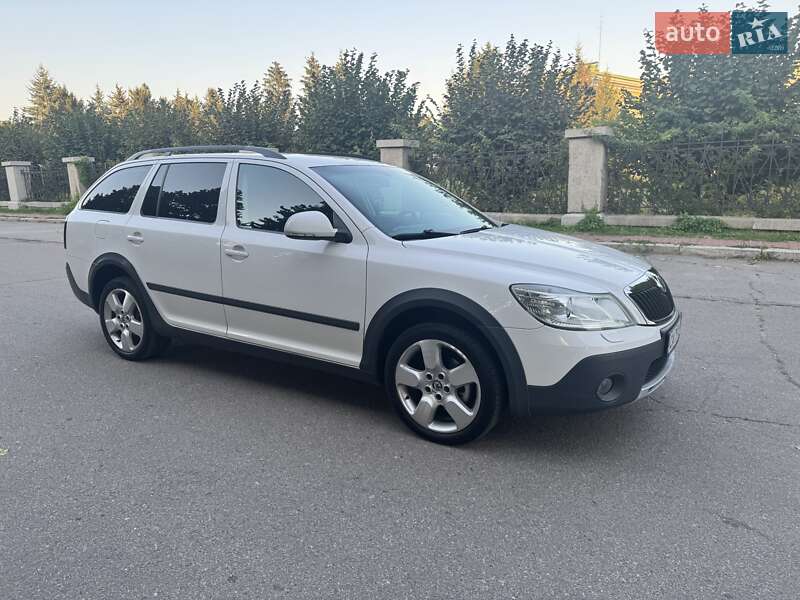Универсал Skoda Octavia 2012 в Умани