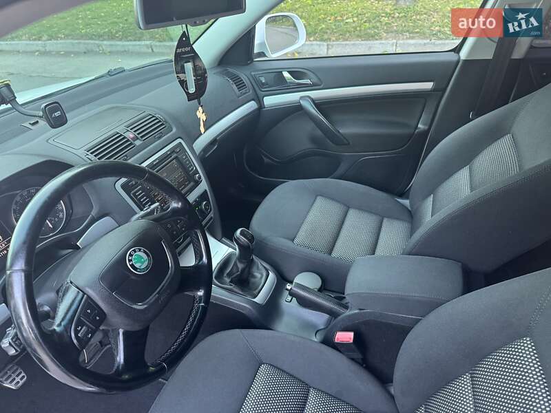 Универсал Skoda Octavia 2012 в Умани