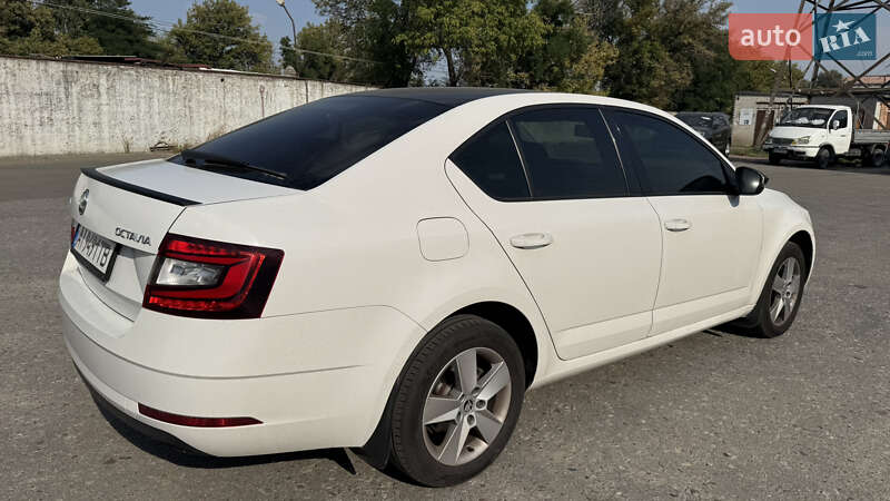 Лифтбек Skoda Octavia 2017 в Киеве