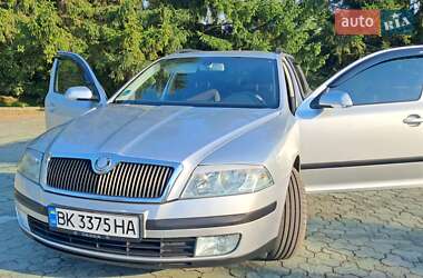 Универсал Skoda Octavia 2006 в Дубно