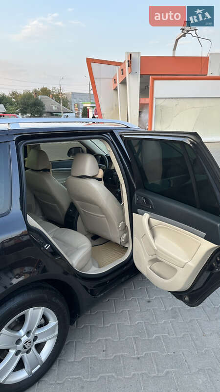 Універсал Skoda Octavia 2012 в Чернівцях