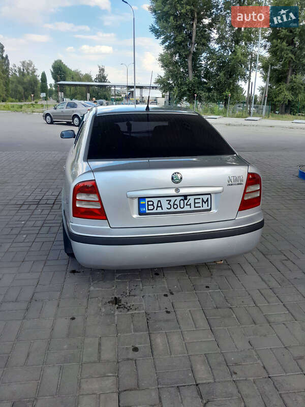 Лифтбек Skoda Octavia 2001 в Кременчуге