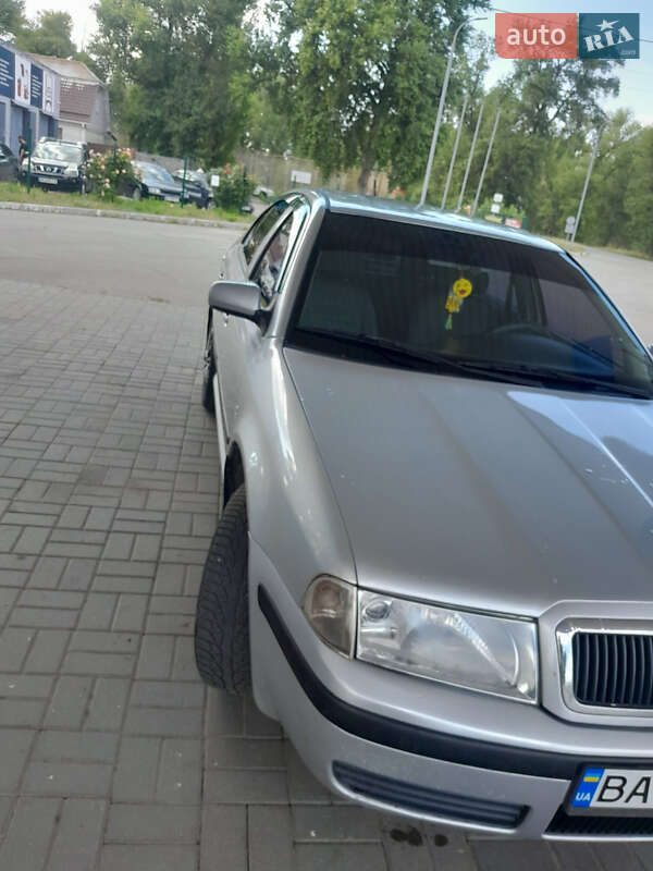 Лифтбек Skoda Octavia 2001 в Кременчуге