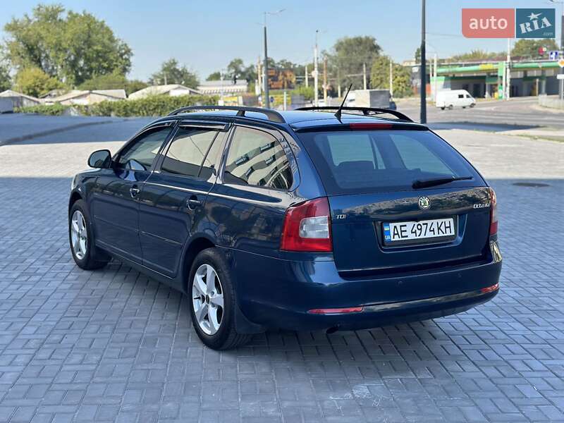 Универсал Skoda Octavia 2012 в Каменском