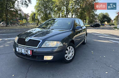 Лифтбек Skoda Octavia 2008 в 
