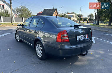 Лифтбек Skoda Octavia 2008 в 