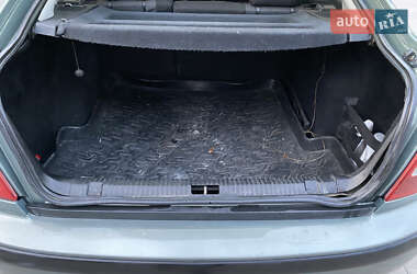 Лифтбек Skoda Octavia 2003 в 