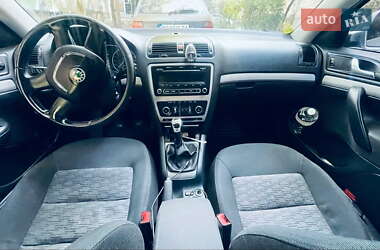 Універсал Skoda Octavia 2012 в 