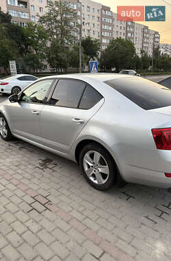 Лифтбек Skoda Octavia 2013 в 