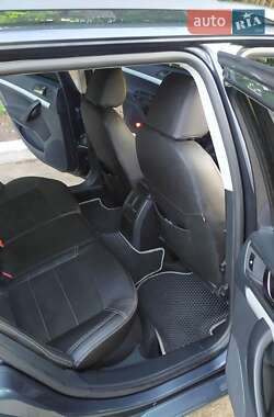 Универсал Skoda Octavia 2011 в 