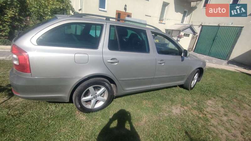 Універсал Skoda Octavia 2011 в Буську