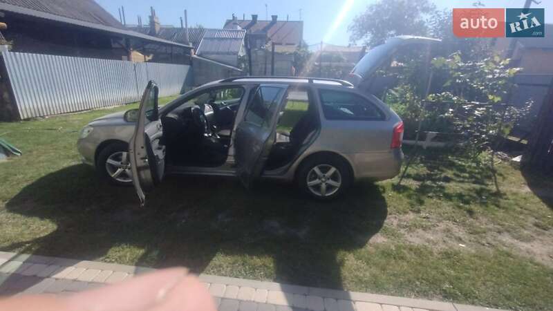 Універсал Skoda Octavia 2011 в Буську