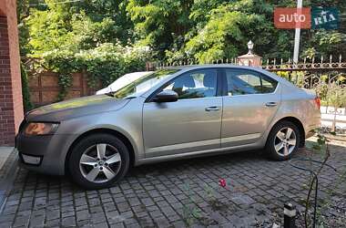 Лифтбек Skoda Octavia 2013 в 
