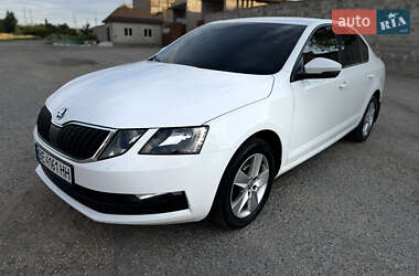 Лифтбек Skoda Octavia 2019 в Новом Буге