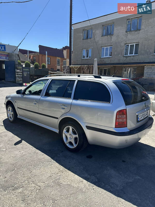 Универсал Skoda Octavia 2004 в Лысянке