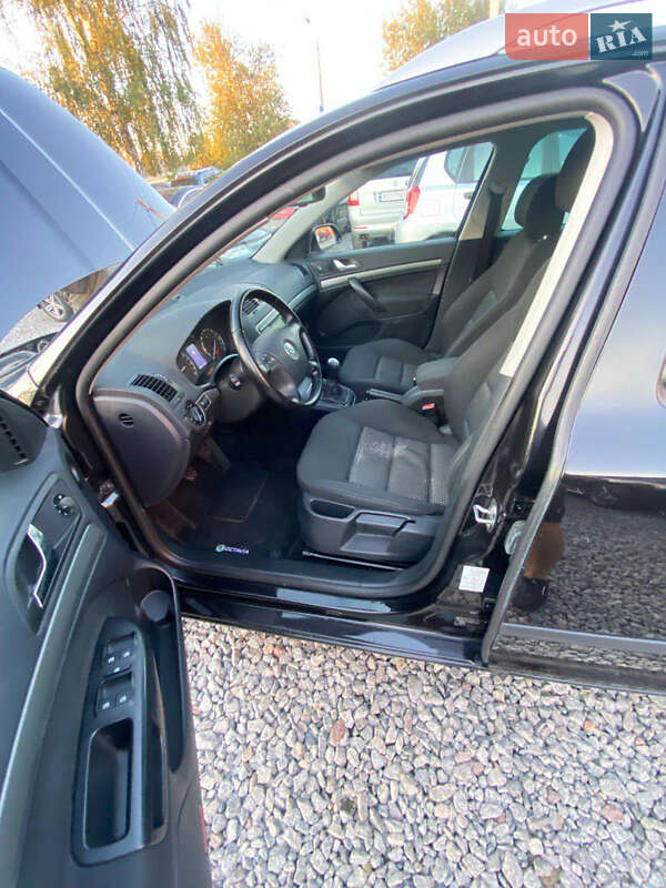 Универсал Skoda Octavia 2008 в Дергачах