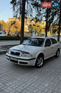 Лифтбек Skoda Octavia 2001 в Запорожье