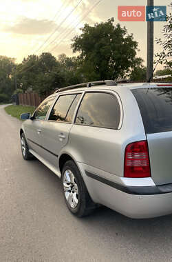 Универсал Skoda Octavia 2008 в Жовкве