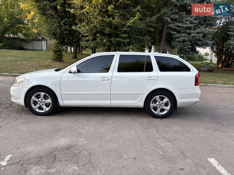Универсал Skoda Octavia 2013 в Житомире фото 3 Универсал Skoda Octavia 2013 в Житомире