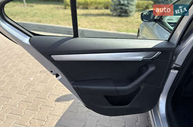 Лифтбек Skoda Octavia 2016 в 