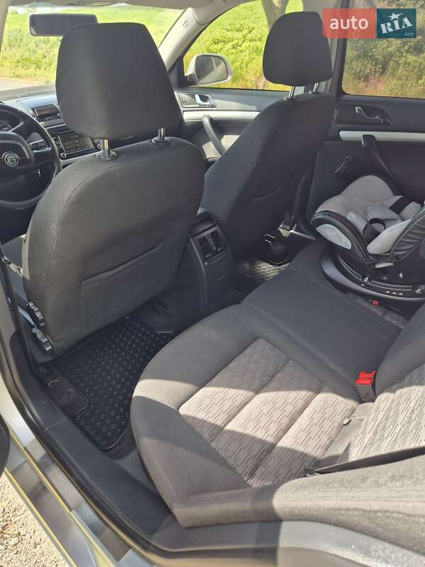 Лифтбек Skoda Octavia 2010 в Иршаве