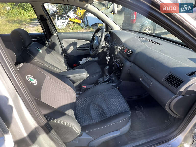 Універсал Skoda Octavia 2006 в Харкові