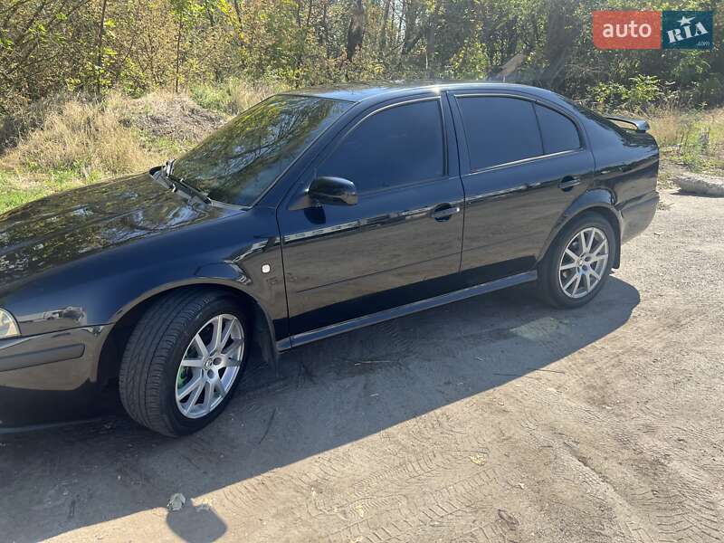 Ліфтбек Skoda Octavia 2006 в Дніпрі