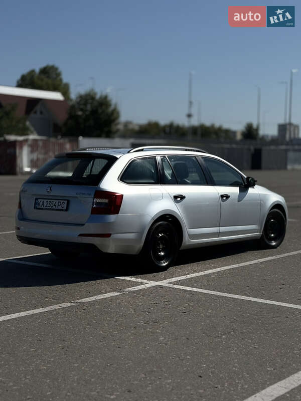 Універсал Skoda Octavia 2015 в Києві
