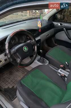 Лифтбек Skoda Octavia 1999 в 