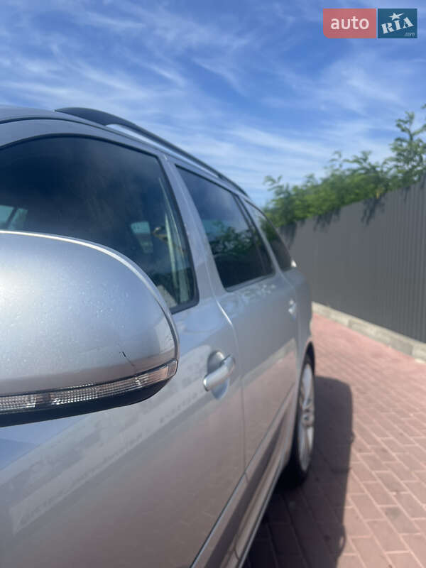 Універсал Skoda Octavia 2012 в Сарнах