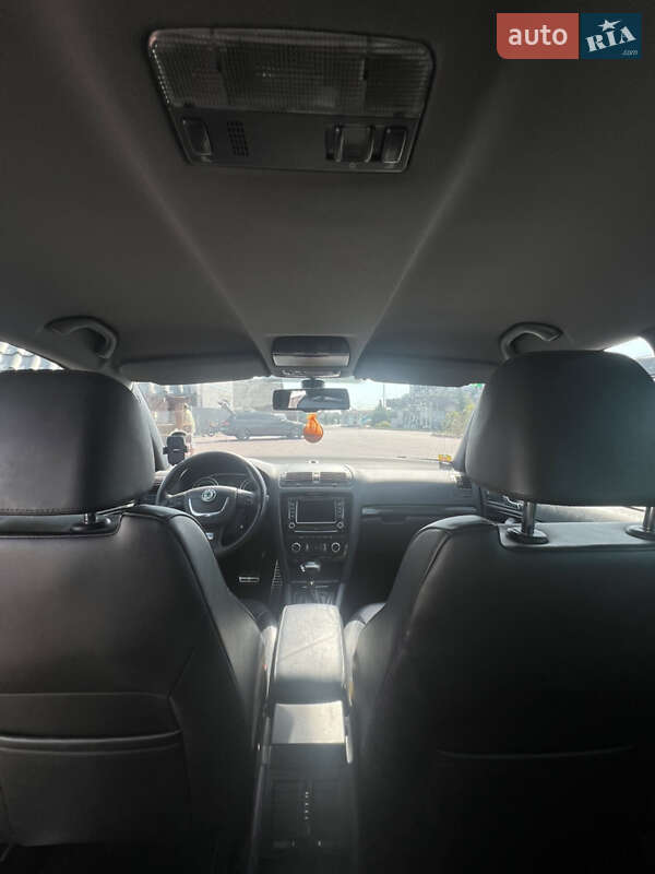 Універсал Skoda Octavia 2012 в Сарнах