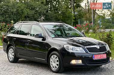 Универсал Skoda Octavia 2010 в Вознесенске