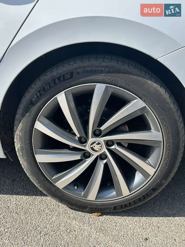 Ліфтбек Skoda Octavia 2020 в Харкові