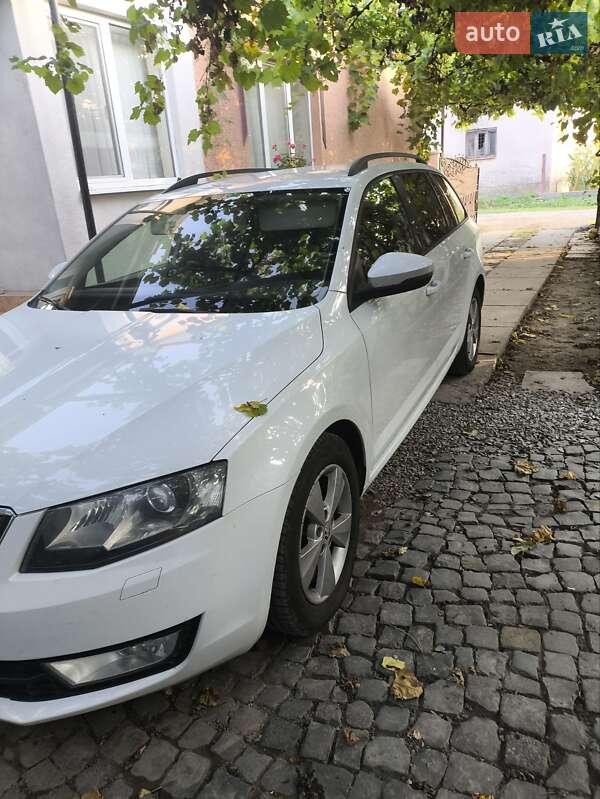 Универсал Skoda Octavia 2015 в Ужгороде