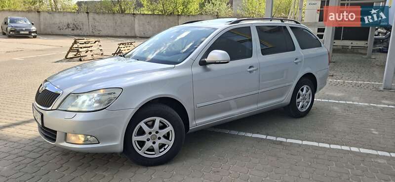 Універсал Skoda Octavia 2009 в Львові фото 9 Універсал Skoda Octavia 2009 в Львові