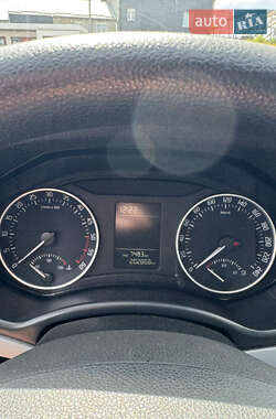 Лифтбек Skoda Octavia 2011 в 
