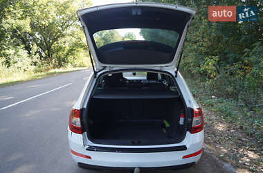 Универсал Skoda Octavia 2015 в 