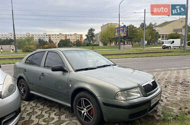 Лифтбек Skoda Octavia 2001 в 