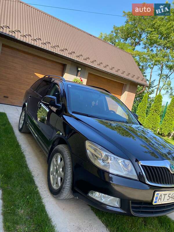Универсал Skoda Octavia 2011 в Подгайцах