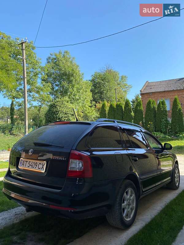 Универсал Skoda Octavia 2011 в Подгайцах
