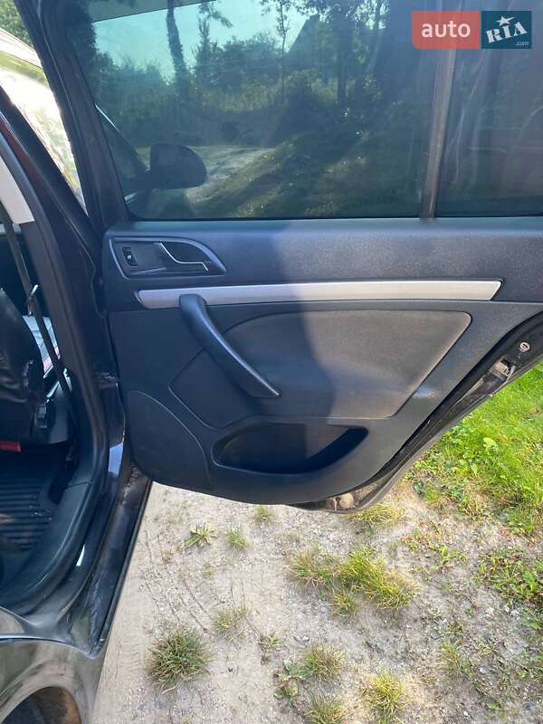 Универсал Skoda Octavia 2011 в Подгайцах