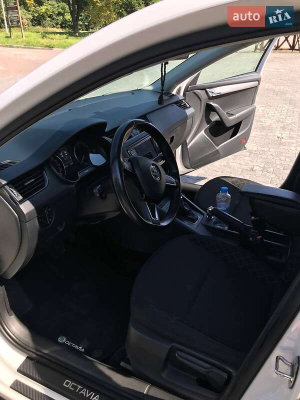 Універсал Skoda Octavia 2017 в Львові фото 29 Універсал Skoda Octavia 2017 в Львові