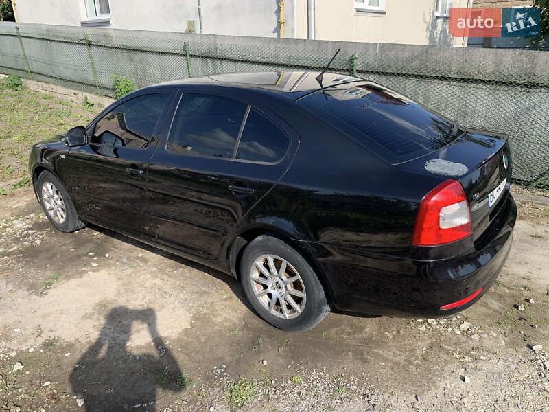 Лифтбек Skoda Octavia 2011 в Золочеве