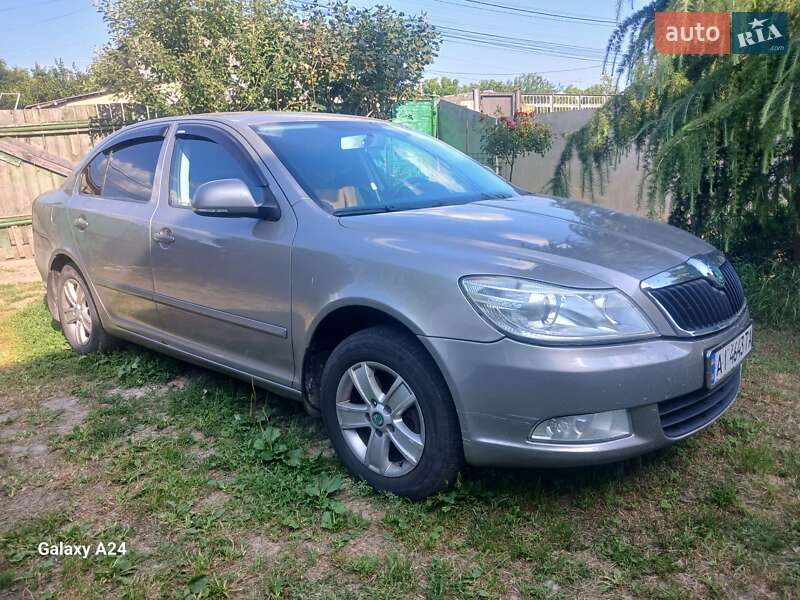 Лифтбек Skoda Octavia 2013 в Петропавловской Борщаговке