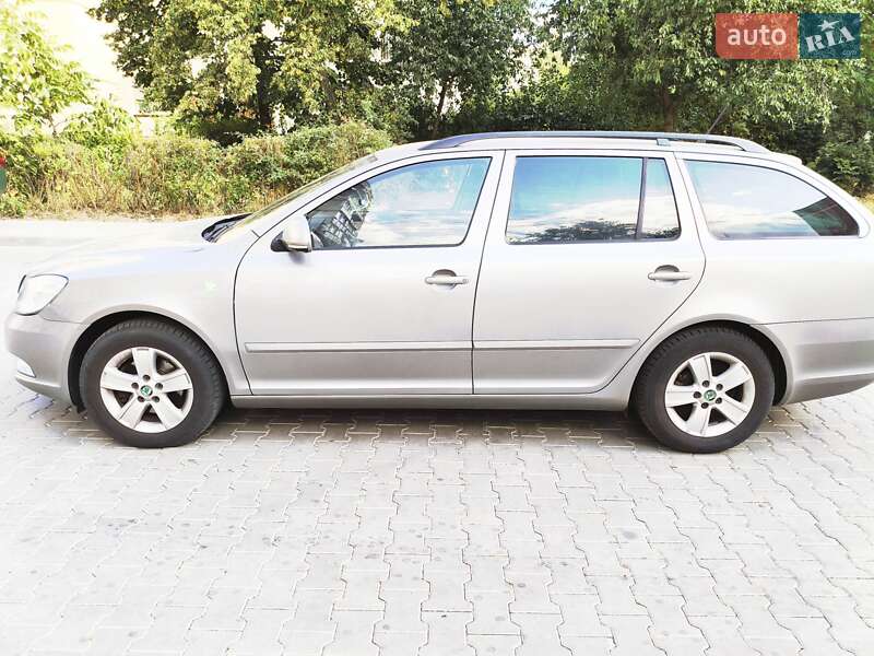 Универсал Skoda Octavia 2012 в Луцке