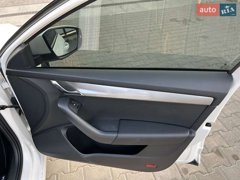 Лифтбек Skoda Octavia 2019 в Луцке