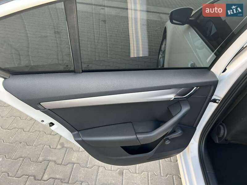 Лифтбек Skoda Octavia 2019 в Луцке