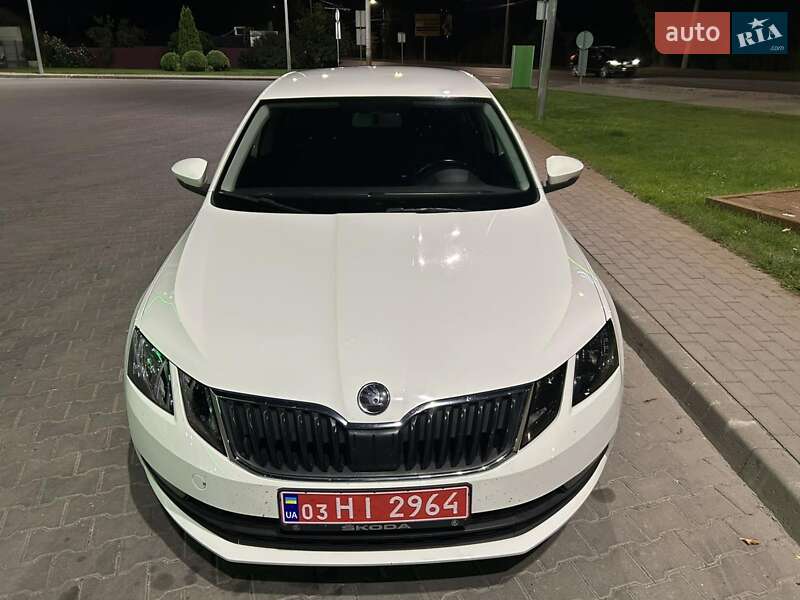 Лифтбек Skoda Octavia 2019 в Луцке