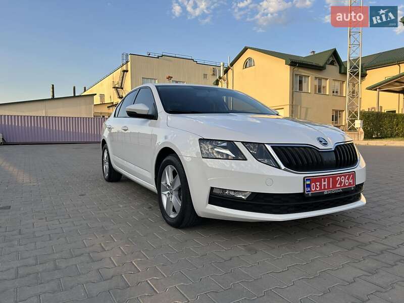 Лифтбек Skoda Octavia 2019 в Луцке
